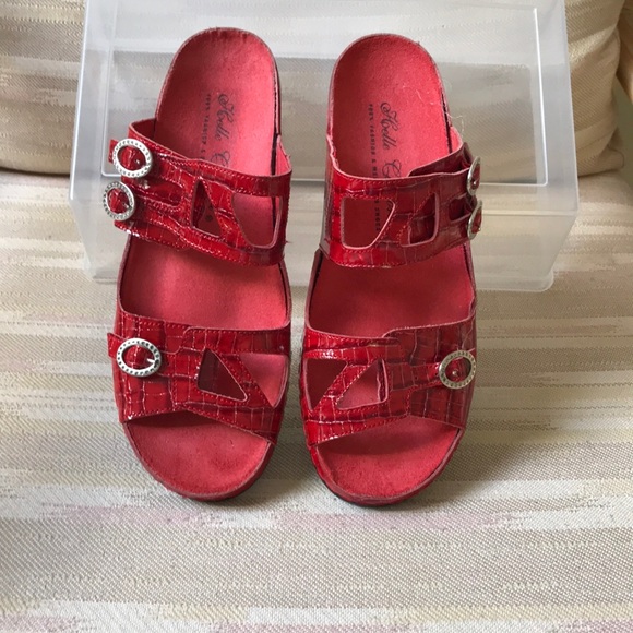 Women’s Red Sandals - Picture 1 of 5